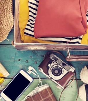 suitcase-for-woman-photo-by-sebra-shutterstock-305x350
