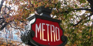 Paris Metro Guide by Travis Neighbor Ward