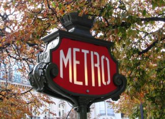 Paris Metro Guide by Travis Neighbor Ward