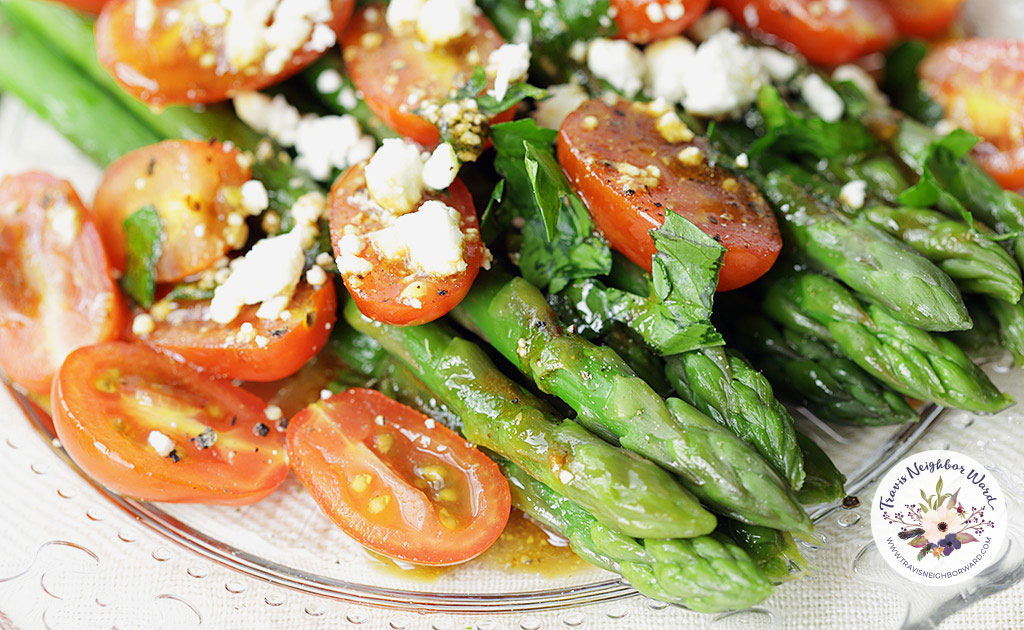 Asparagus side dish with feta and tomatoes 1