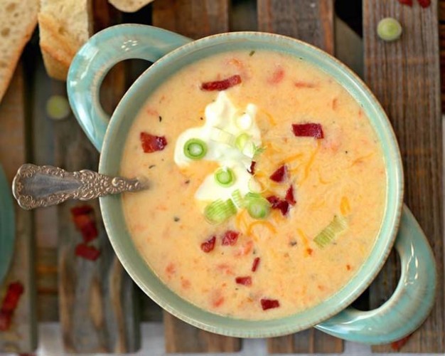 Healthy slow cooker soup recipe by Cookie Rookie