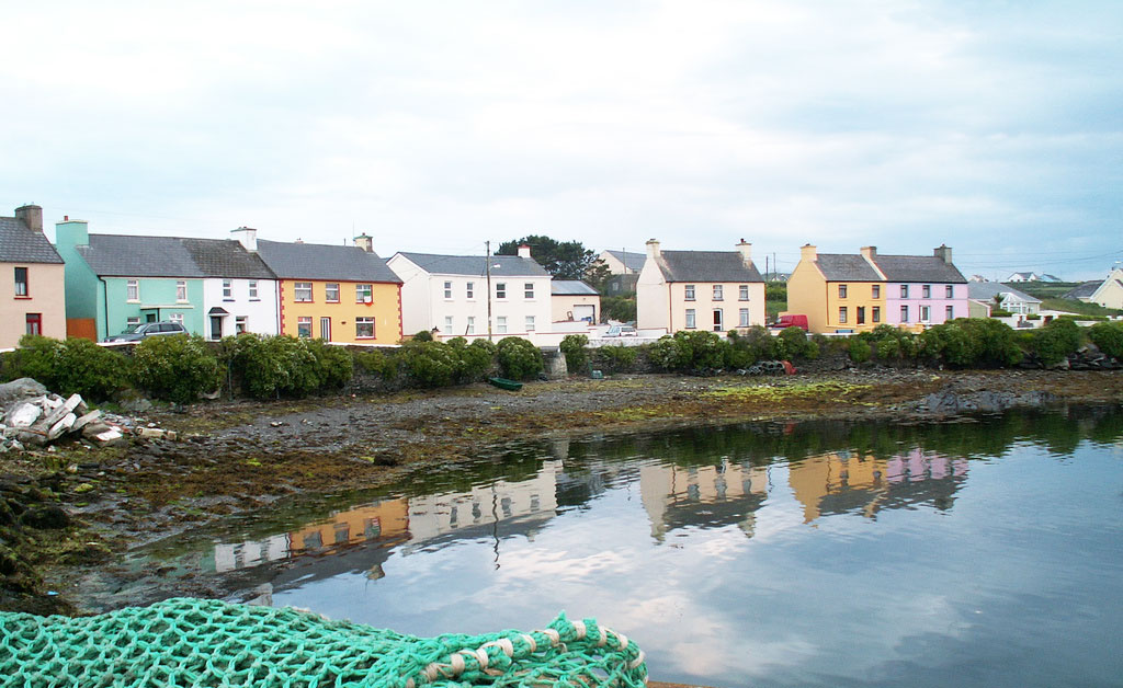 Portmagee is among the prettiest Ireland towns and villages