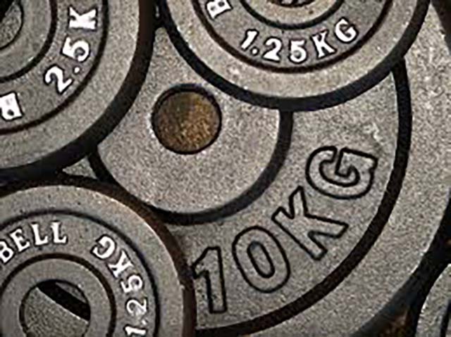 Live longer by lifting weights regularly