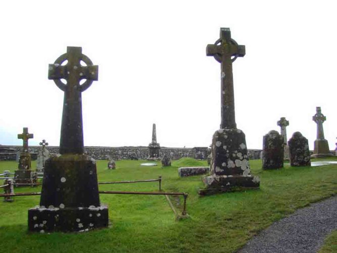 Rock of Cashel graveyard